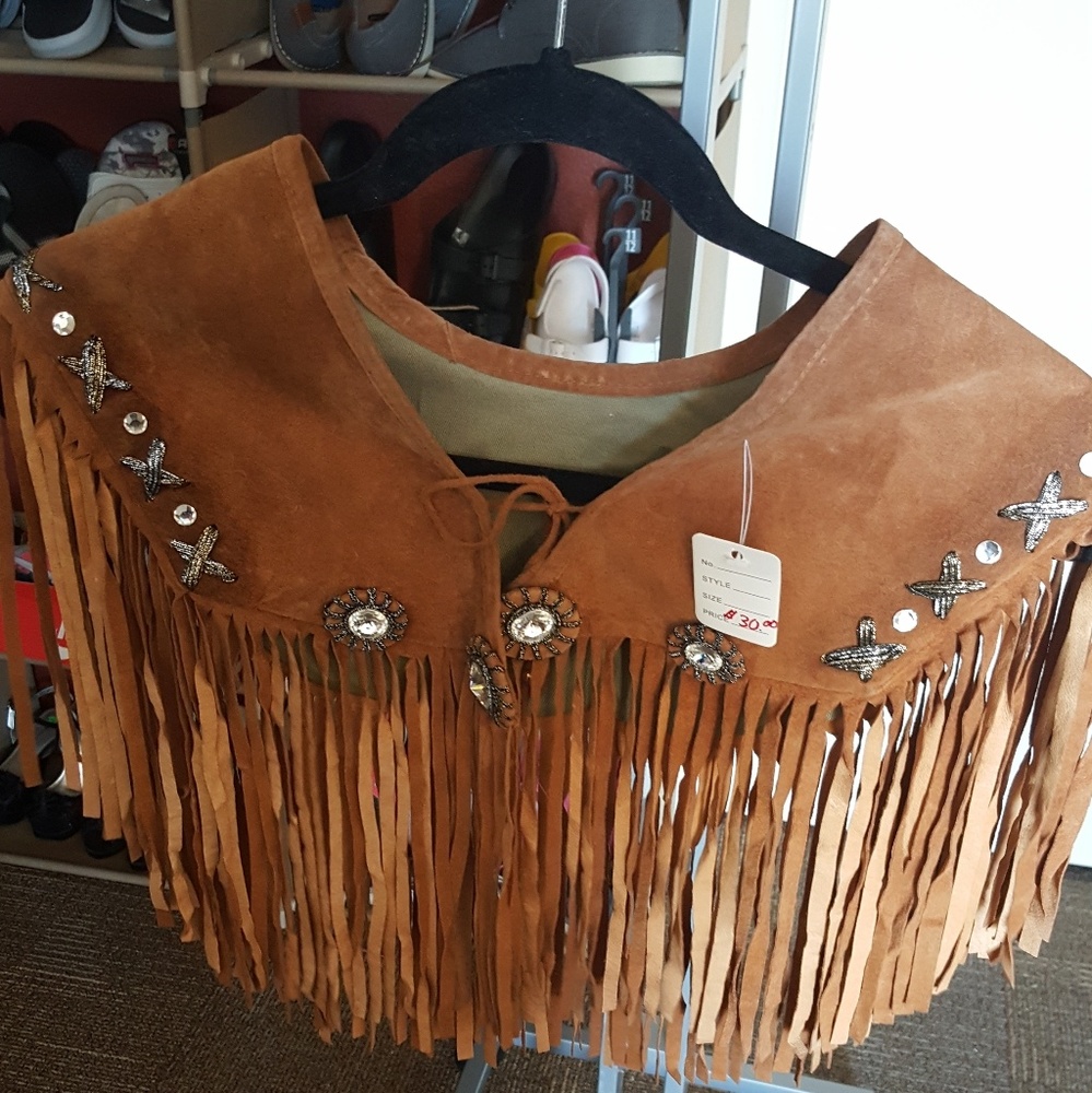 Genuine Leather Shoulder Wrap - Picture 2 of 3